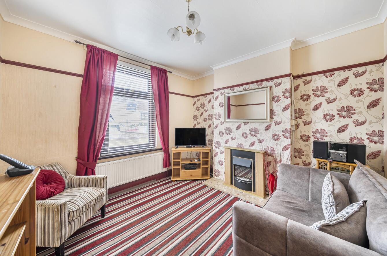Pen-Yr-Alley Avenue, Skewen, Neath, SA10 6DS